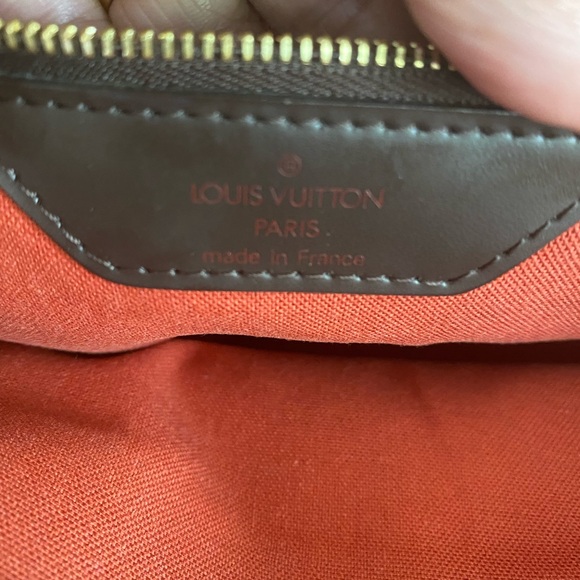Louis Vuitton Chelsea Tote Bag - Picture 13 of 16